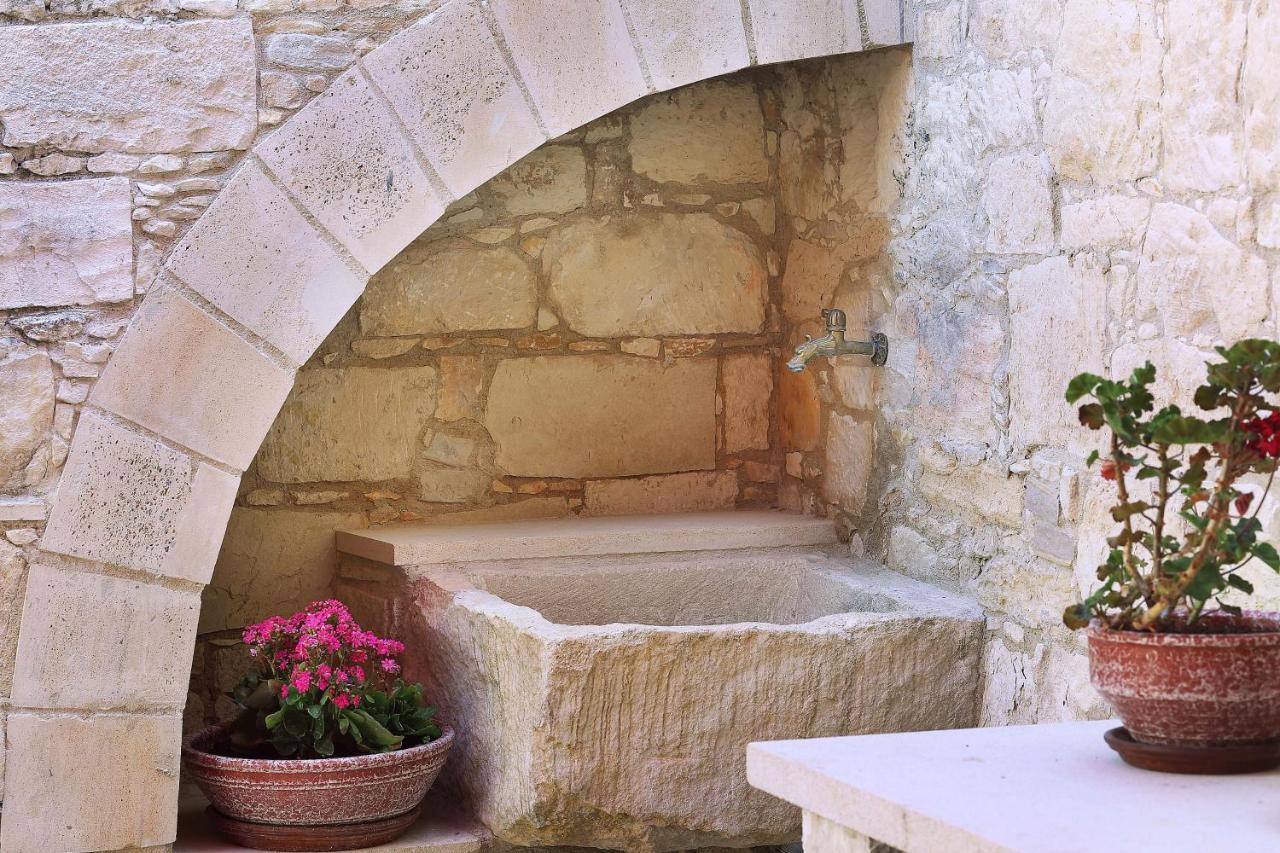 Kantara House - A Rural Retreat Of Comfort & Class! Arsos Exterior foto